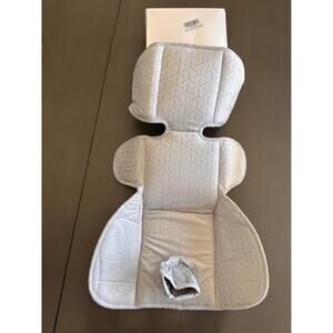 NIB: infant car seat insert (gray); babygear